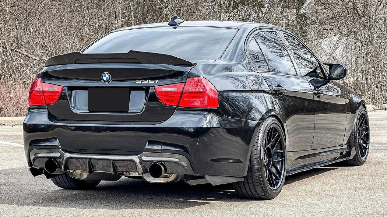 Bmw e90 rear spoiler deals